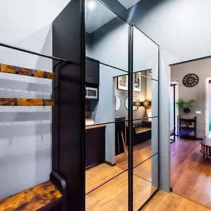 New Praga Ladies' & Gentlemen's Apartament
