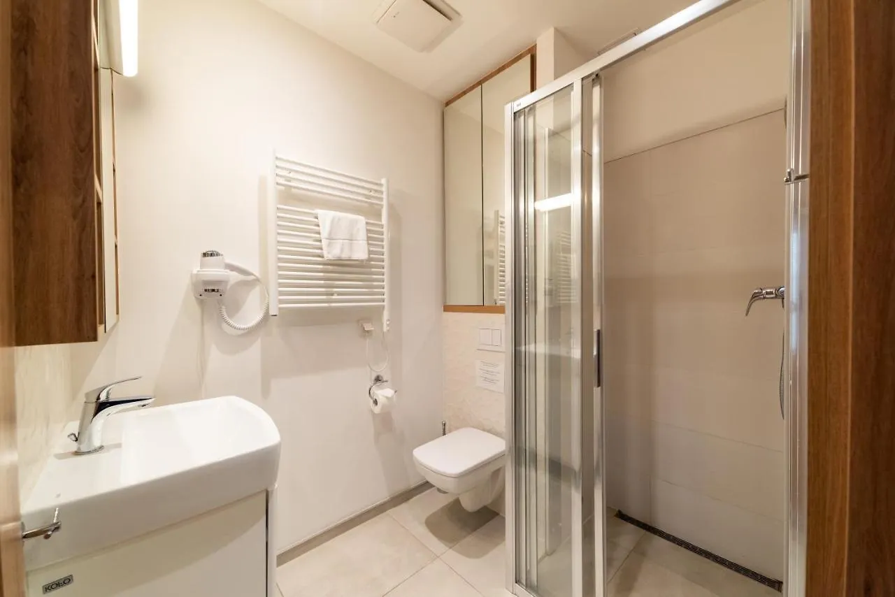 Wolska Suits Warsaw Apartment